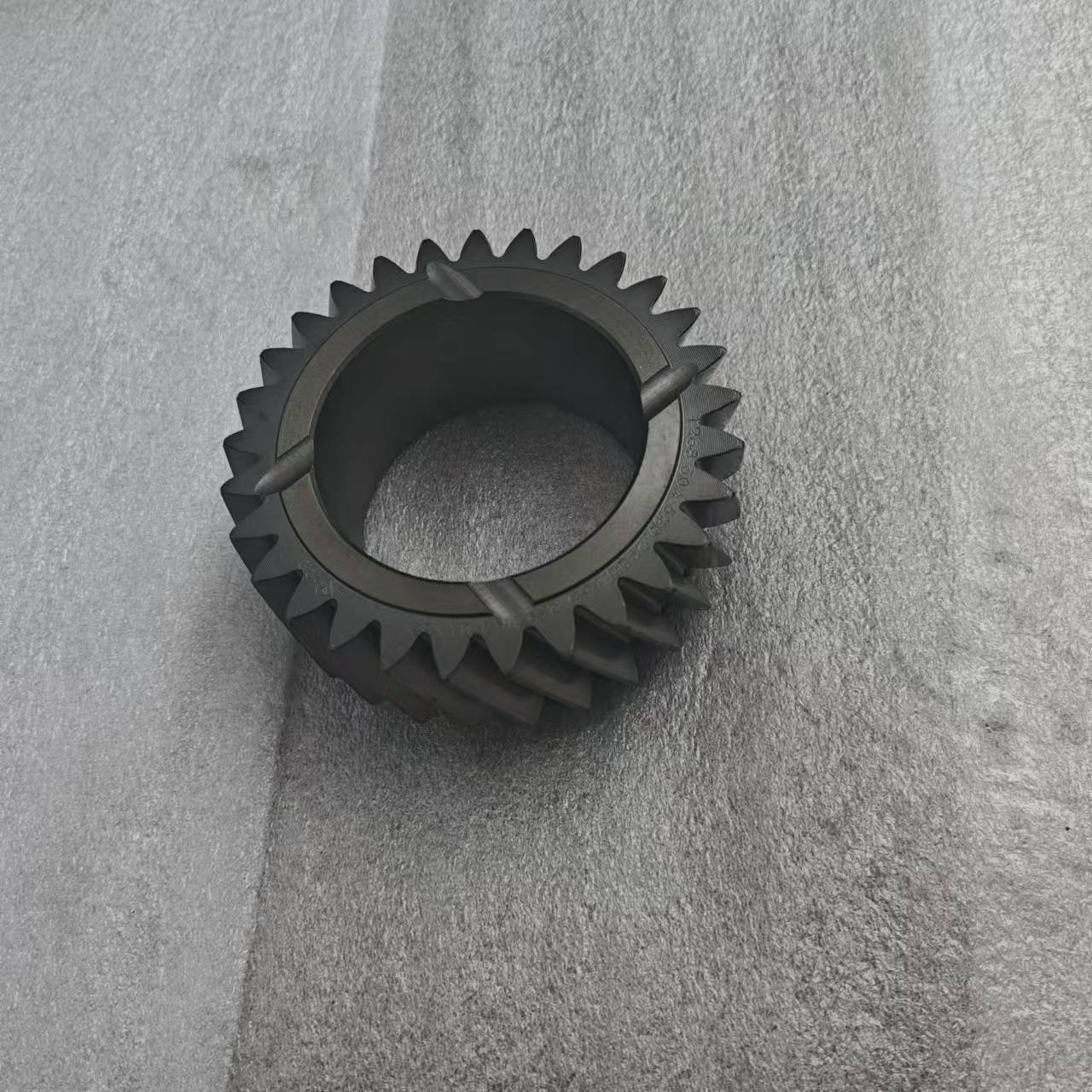 New Heavy Bus Transmission Engine Part Auto Repair Parts 2 Axis 6 Speed Gearbox Pinion