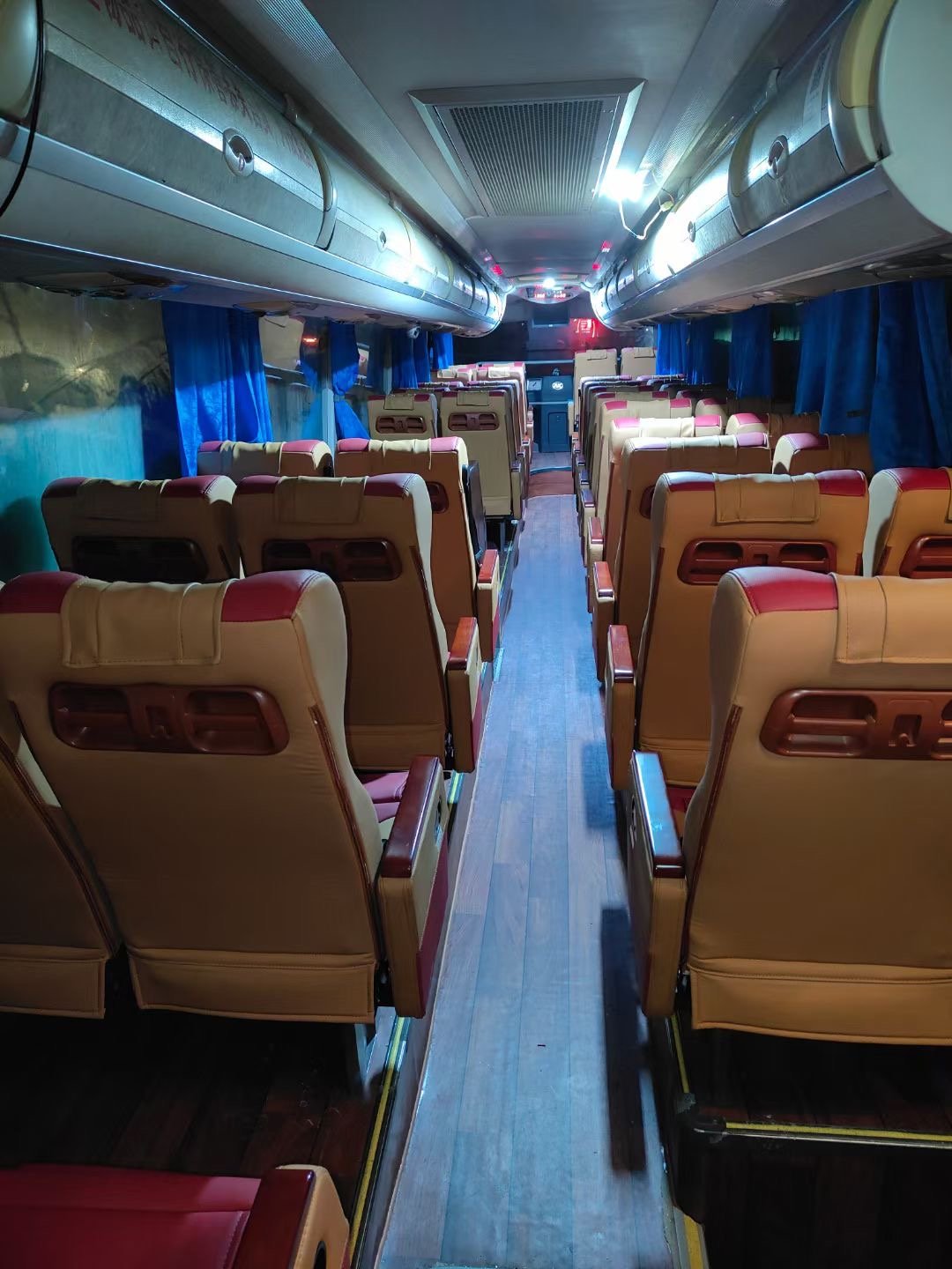 Manufacturer Custom VIP Car Interior School Seat Bus Accessories Luxury coach Bus Seat Leather Bus Passenger Rear Seat for Sale