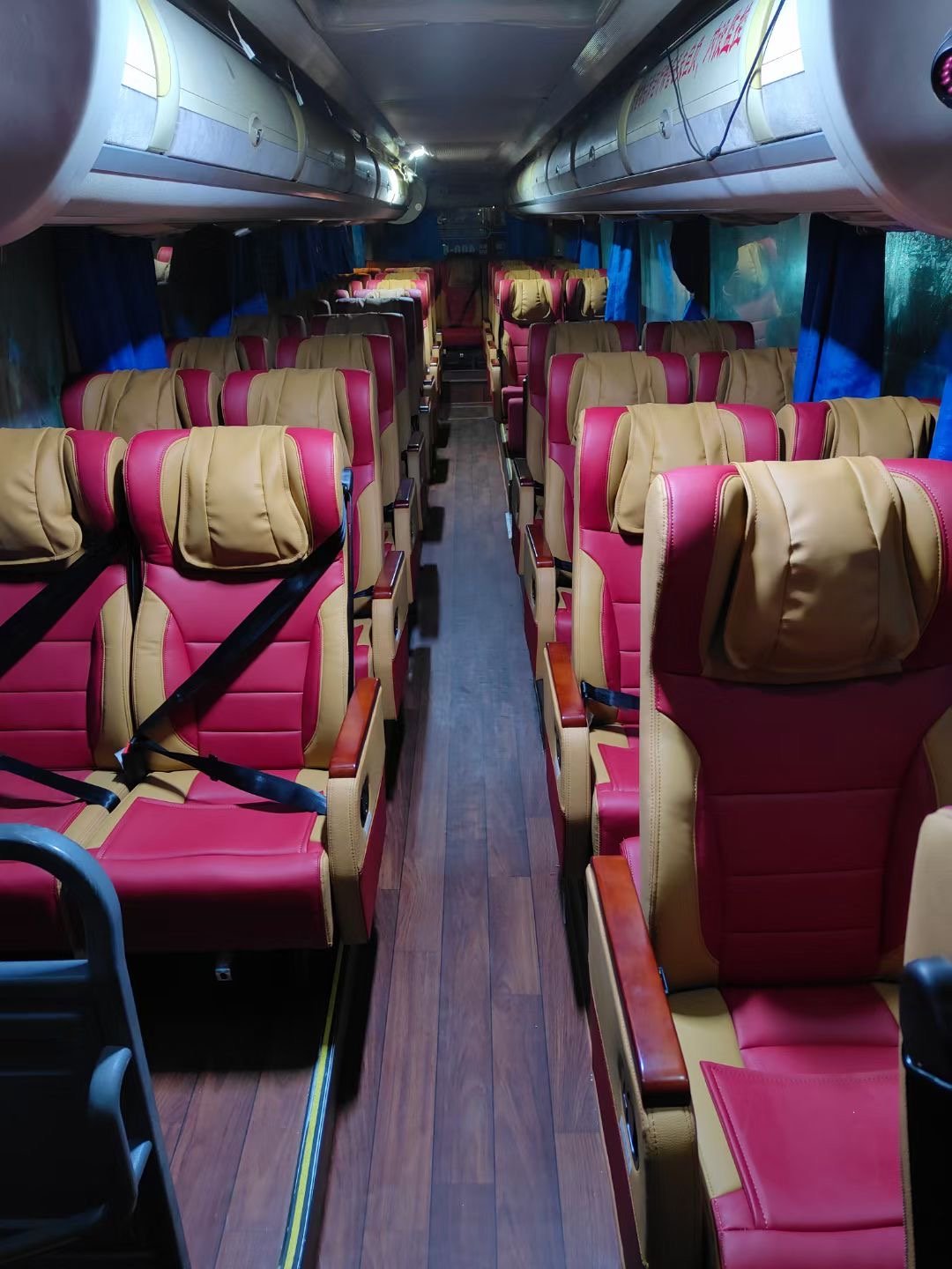 Manufacturer Custom VIP Car Interior School Seat Bus Accessories Luxury coach Bus Seat Leather Bus Passenger Rear Seat for Sale