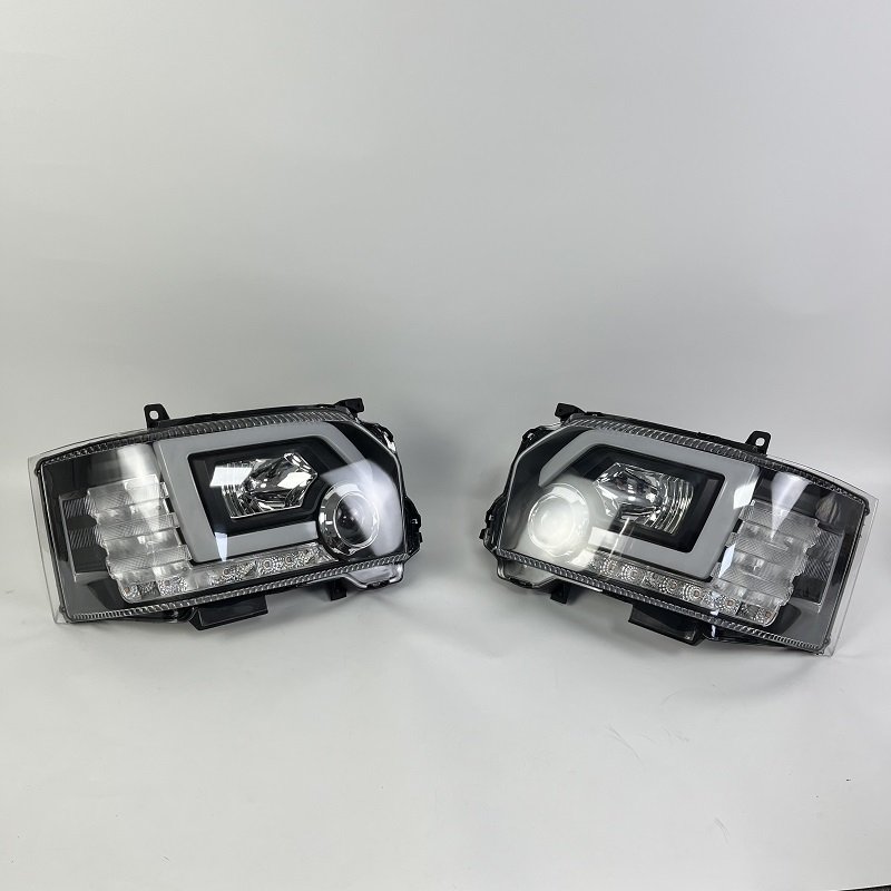 Wholesale Car LED Running Headlight Hiace Bus 2014-2018 Sonar LED Lens Head Lamp