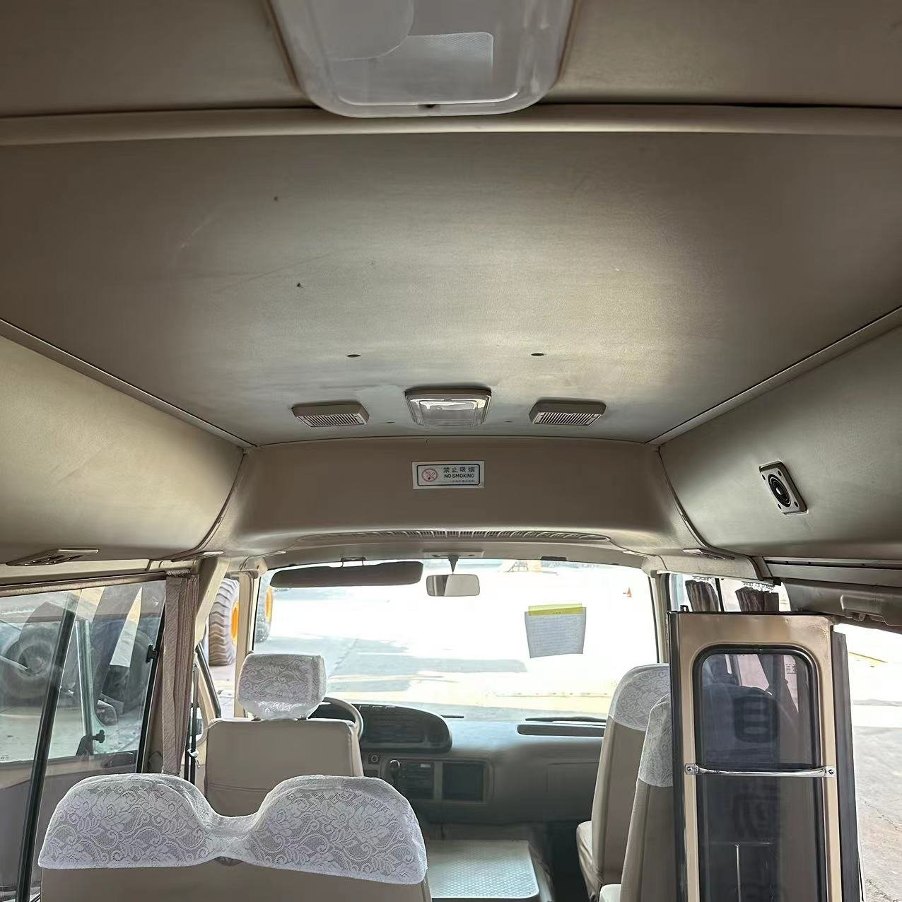 Japan Cheap Second Hand Coach Original Used 23 Seater 30 Seat Coaster Bus