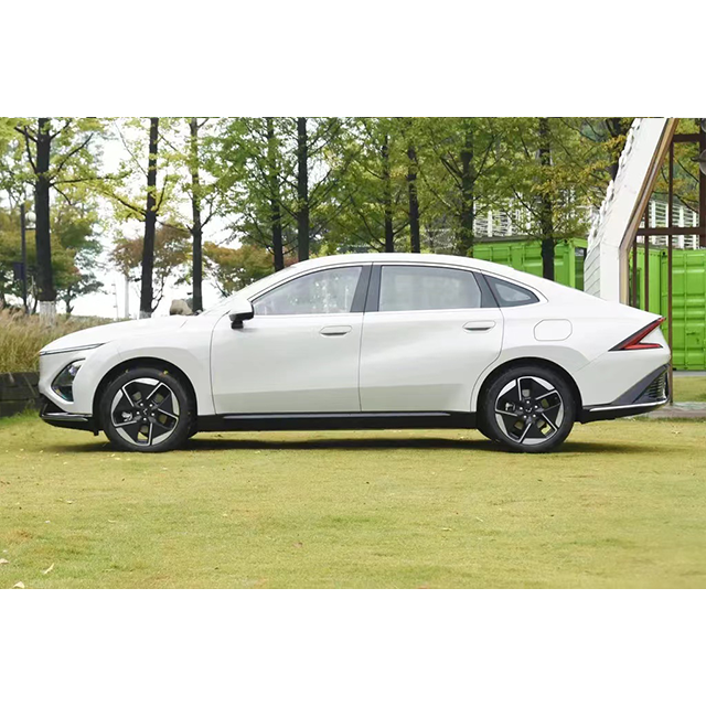2024 Wuling Xingguang Hybrid Sedan, a Five Door, Five Seat A-class Sedan with Long Range New Energy Vehicle Phev Car Cheap Car