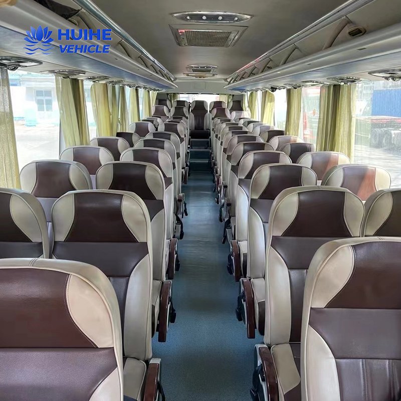 Right-Hand Drive 3-Place Zhongtong Coach Travel Bus Manual Transmission New Condition Factory LHD Diesel Engine Direct China