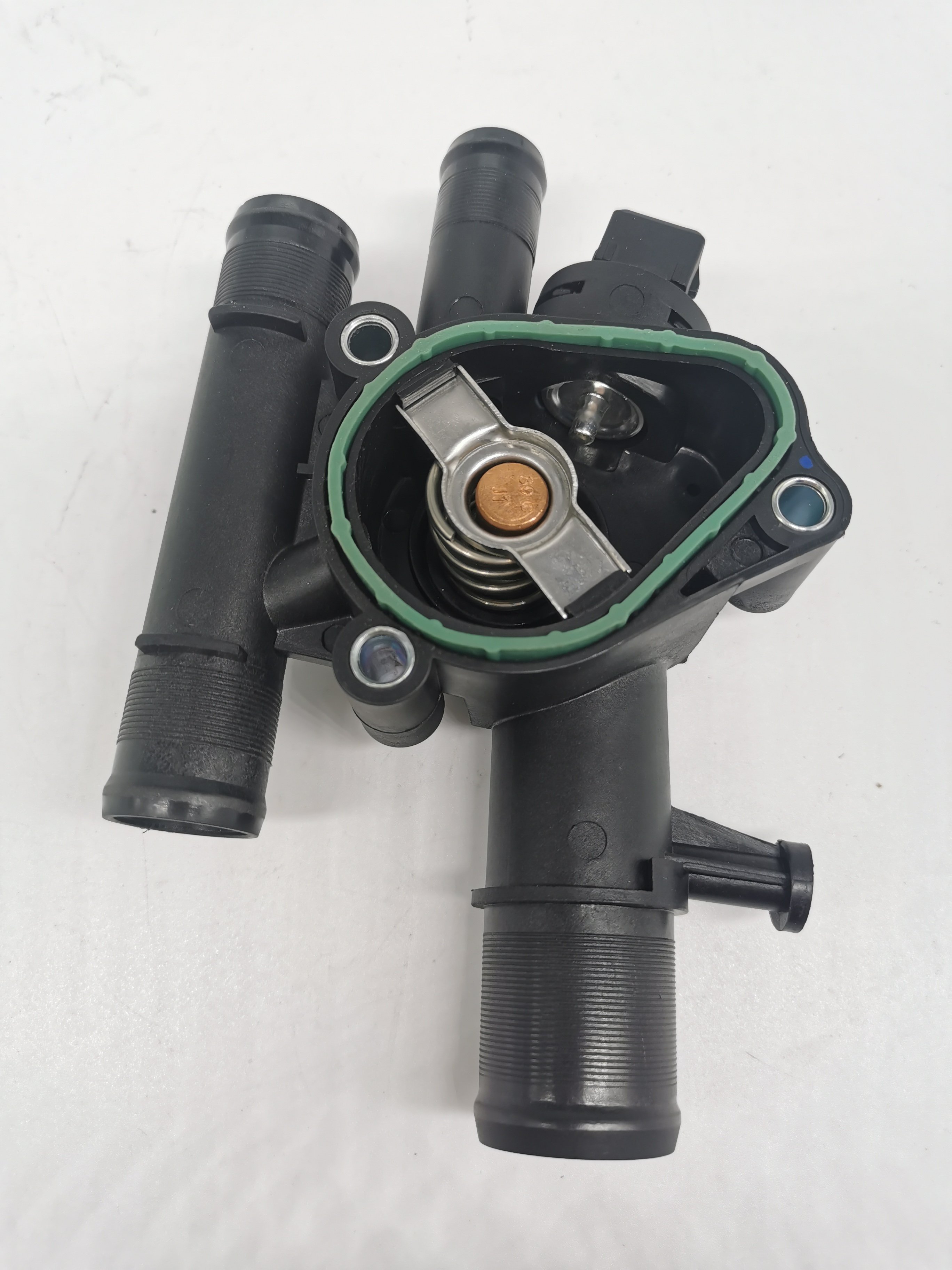 engine cooling thermostat housing cover a engine parts 8200674368