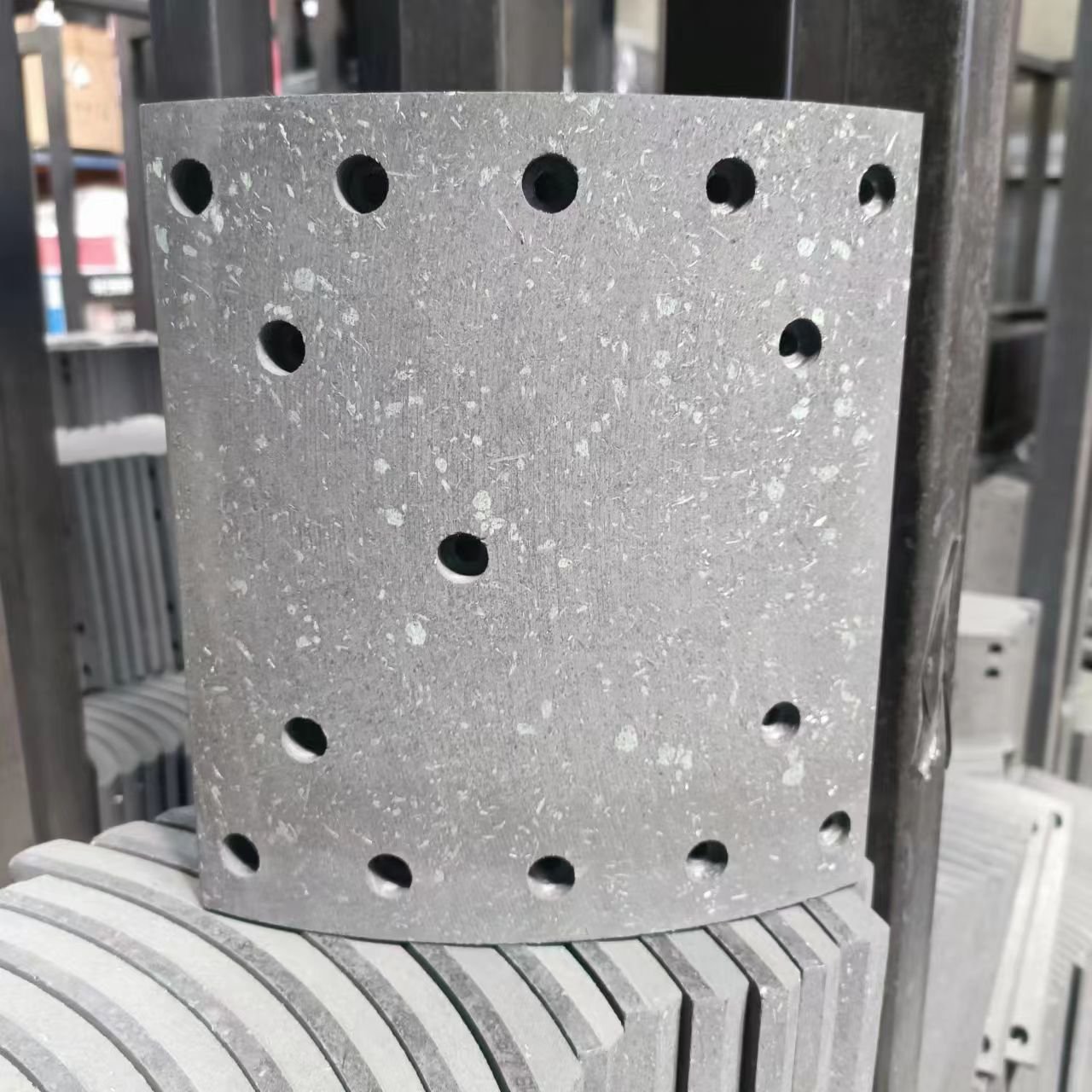 Popular Sale Africa Market Quality Good Price Yutong Bus Brake Lining Front and Rear Break Lining for Kinglong Bus