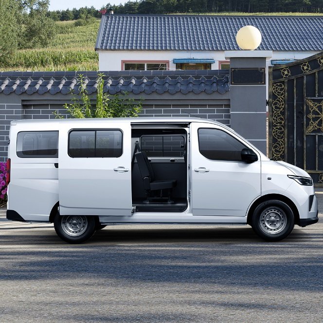 Small Electric Van New Vehicle Bus Mini Passenger Car Auto Electric Minibus Vehicles 6 Seater Passenger Electric Bus Mini Taxi