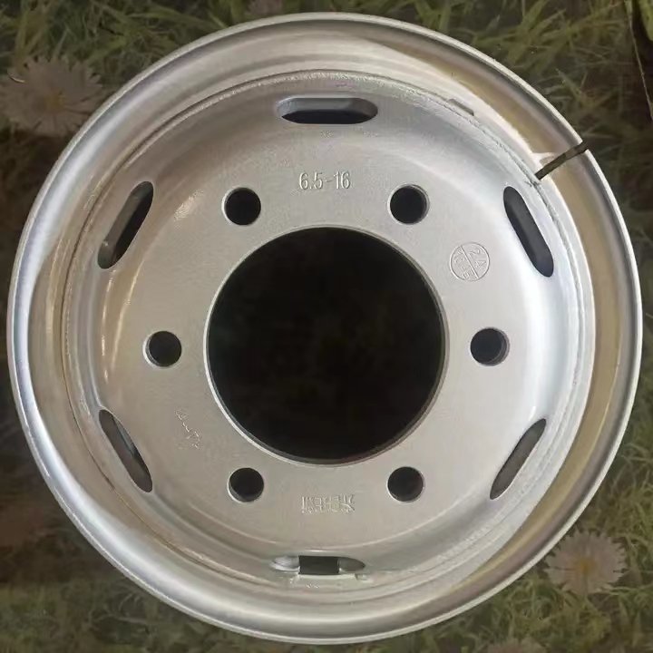 Truck Steel Rims Produced by Chinese Factories 6.5-16 Truck Wheels Commercial Wheels and Tires Rims Wheel Rims for Trucks