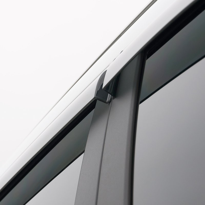 Factory Sale Price Custom Injection Door Window Visor for TOYOTA 2007-2018 HIACE Use