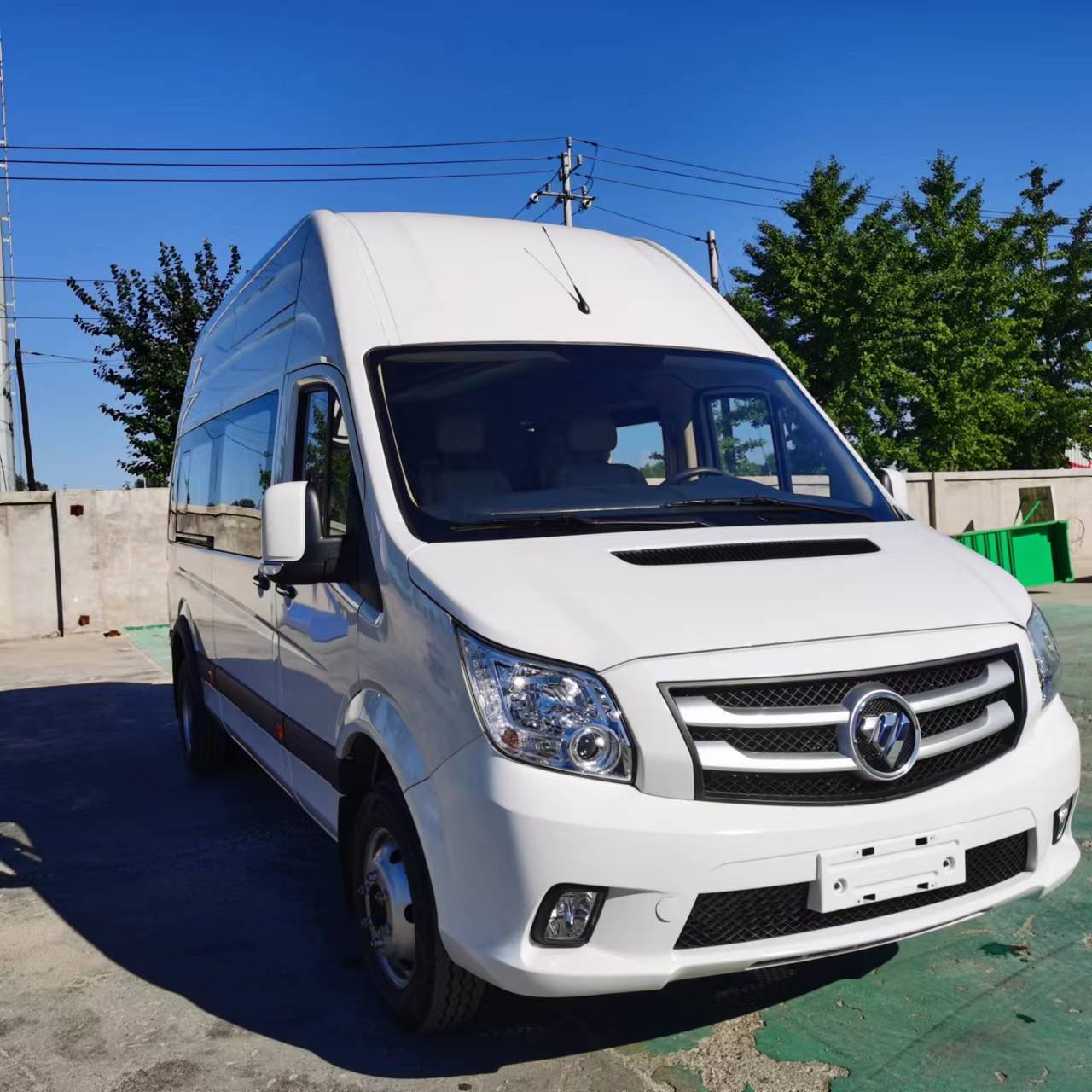 Brand New FOTON Diesel Engine High Roof19 Seater Van