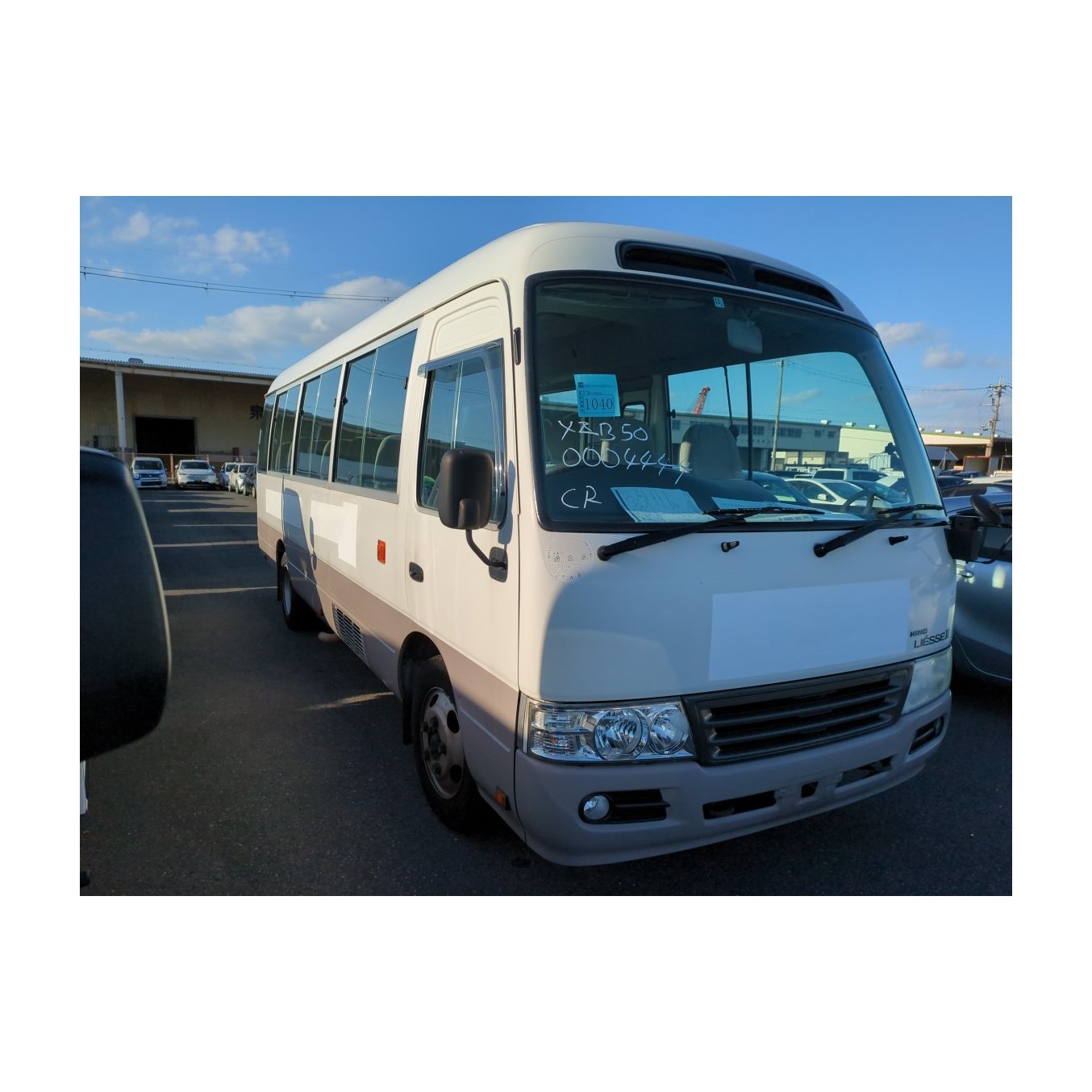 Hino Liesse II Mini Coach Bus 10-19 Seats 120~130hp Diesel Engine Customizable Passenger City Bus Automatic Transmission LHD