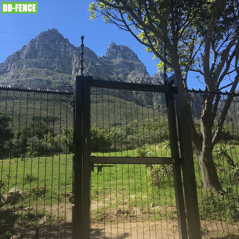 High Voltage Pulse Electric Fence System Farm Fence,high Safety Protection Place Aluminum Alloy Powder Coated Not Support DD-T-B