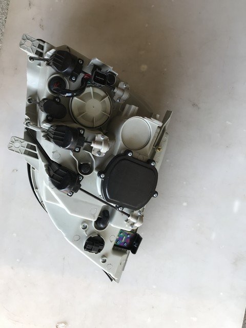 Auto Lighting Systems Vietnam Bus Headlight Front Headlamp HC-B-1082-2
