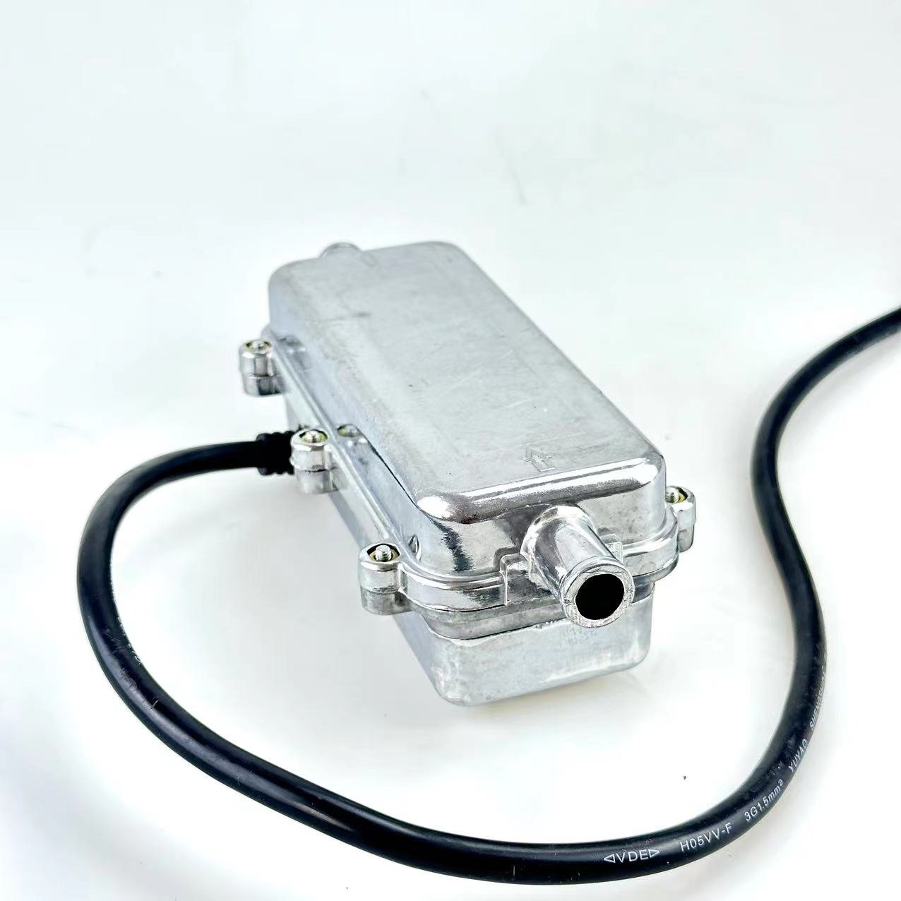220 V EU Standard Electric 2000 Watt High Power Car Heater Webus Multi-engine Parking Preheater Gasoline diesel Car Water