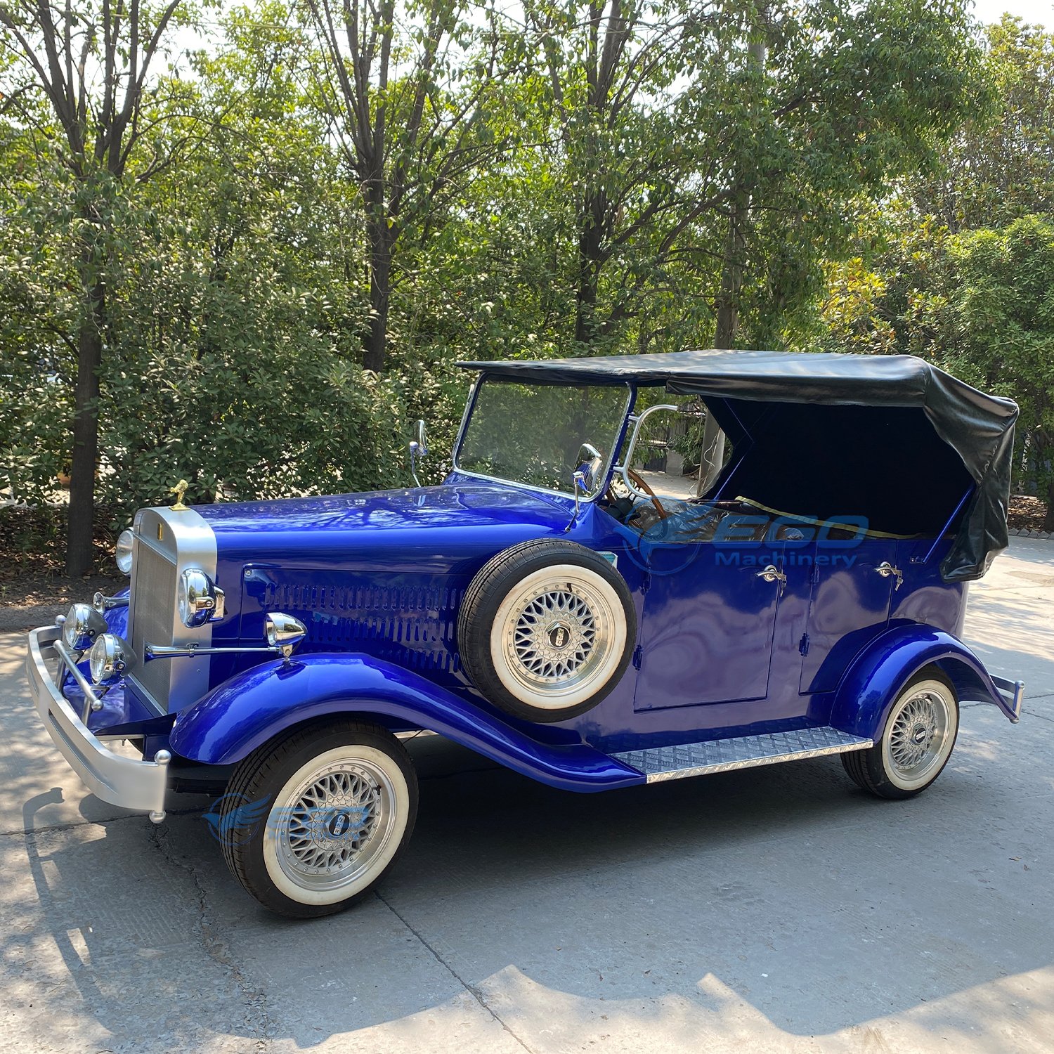 Four Wheel Classic Electric Vintage Car/High Quality 5 Seats Classic Retro Car/5 Seats Antique Retro Vintage Car for Sale