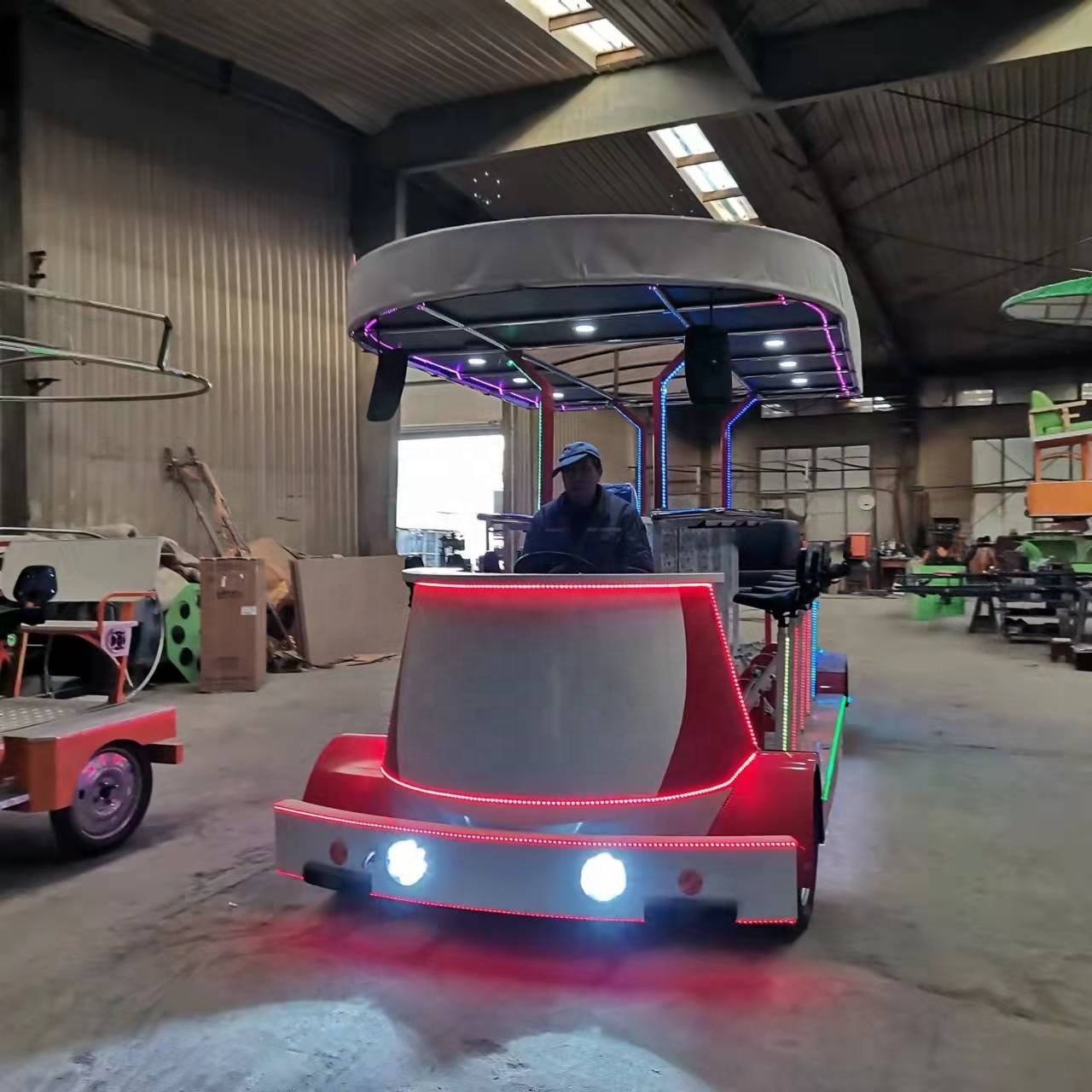 Electric Leisure Sightseeing City Tour Car Mini Shuttle Tourist Beer Party Pub Pedal Cycle Bar Bus Electric Car Truck Beer Bike