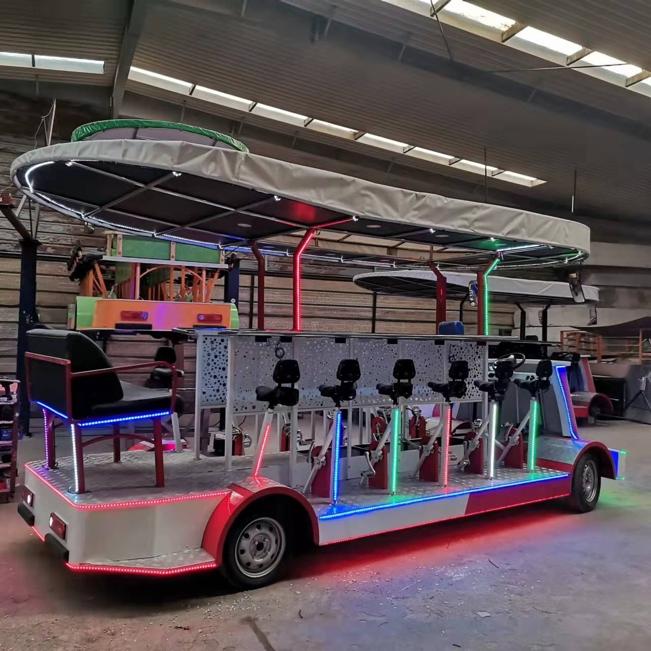 Electric Leisure Sightseeing City Tour Car Mini Shuttle Tourist Beer Party Pub Pedal Cycle Bar Bus Electric Car Truck Beer Bike