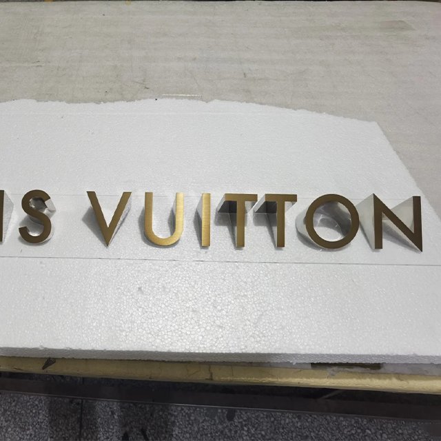 Custom Bevel Lettering Gold Plated Wire Drawing 3d Stainless Steel Solid Lettering Brass Metal Lettering Laser Cut Flat logo