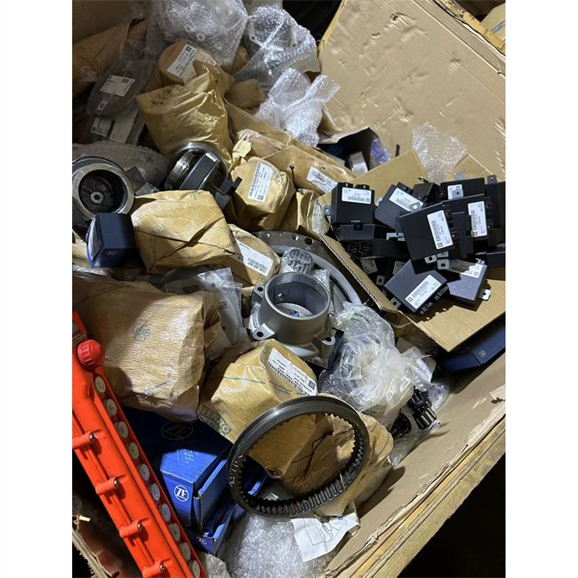 Original China Supplier Parts Used for Buses Zf Transmission Parts Zf Parts Accessories