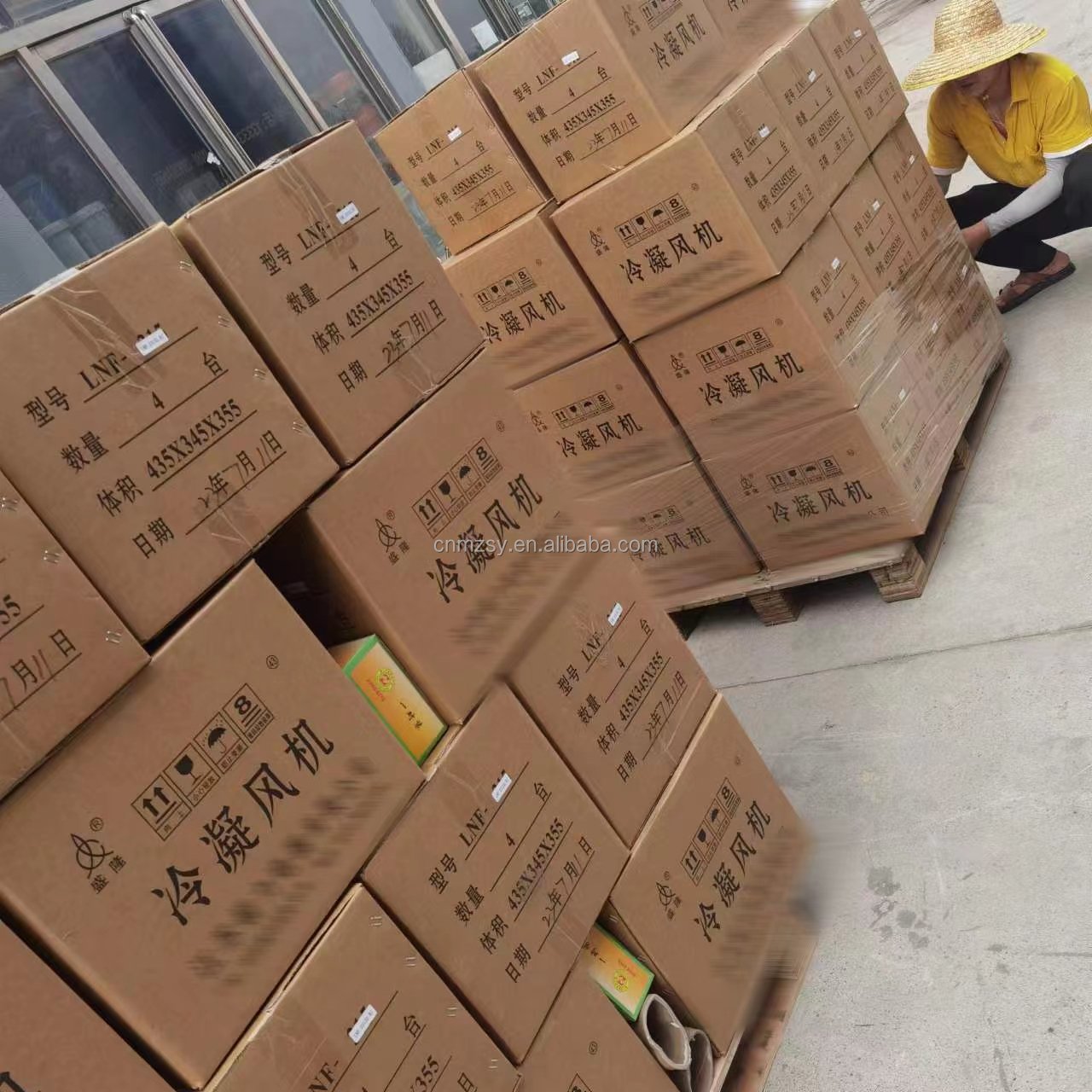 AC Parts 24V Air Conditioning Condensing Fan for Youtong HIGER Bus