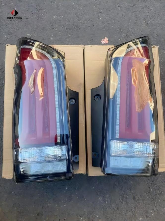 OE A4478200564 V-CLASS Vito W447 LED Tail Light Rear Tail Lights V260 V250 Suitable A4478200564
