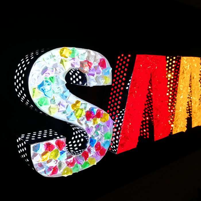 Diy Outdoor Diamond Face Led Edge Lit Punching Holes Lighting Letter Sign 3D Side Illuminated Advertising Signage