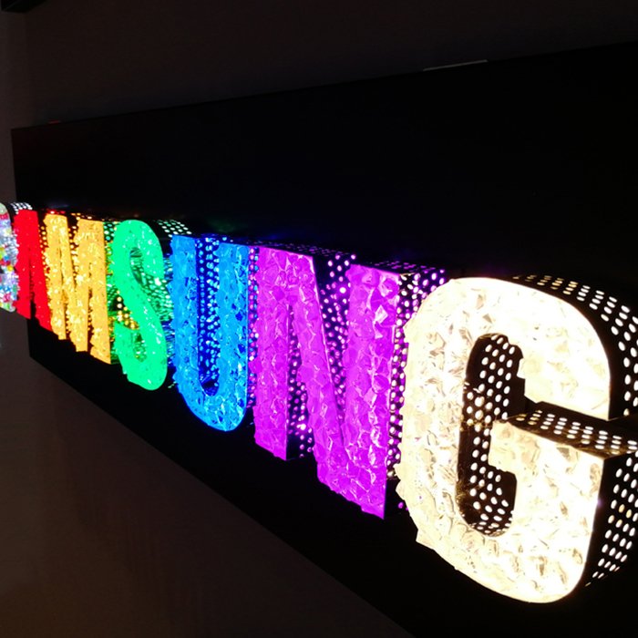 Diy Outdoor Diamond Face Led Edge Lit Punching Holes Lighting Letter Sign 3D Side Illuminated Advertising Signage