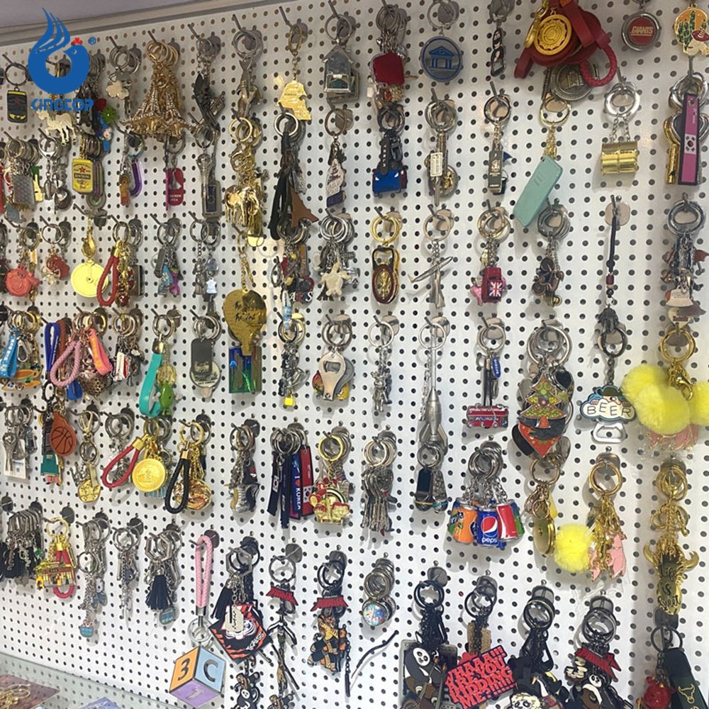 Wholesale Customized Keychain Key Chain Accessories Metal Keychain 3d Custom Keychains Travel Souvenirs Gift Alloy Key Chain