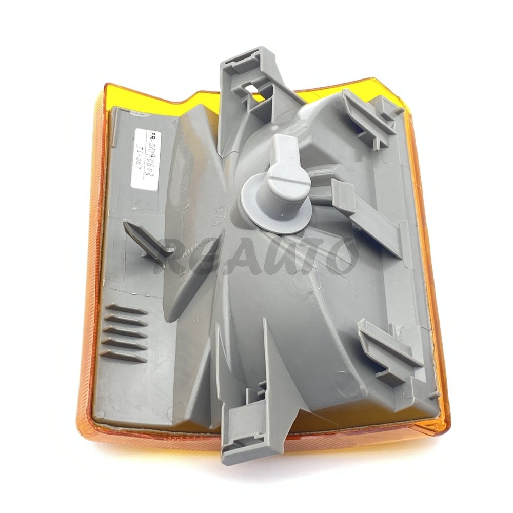 Front Corner Lamp for Mercedes-Benz 404 Bus Spare Parts Light System FR01090603