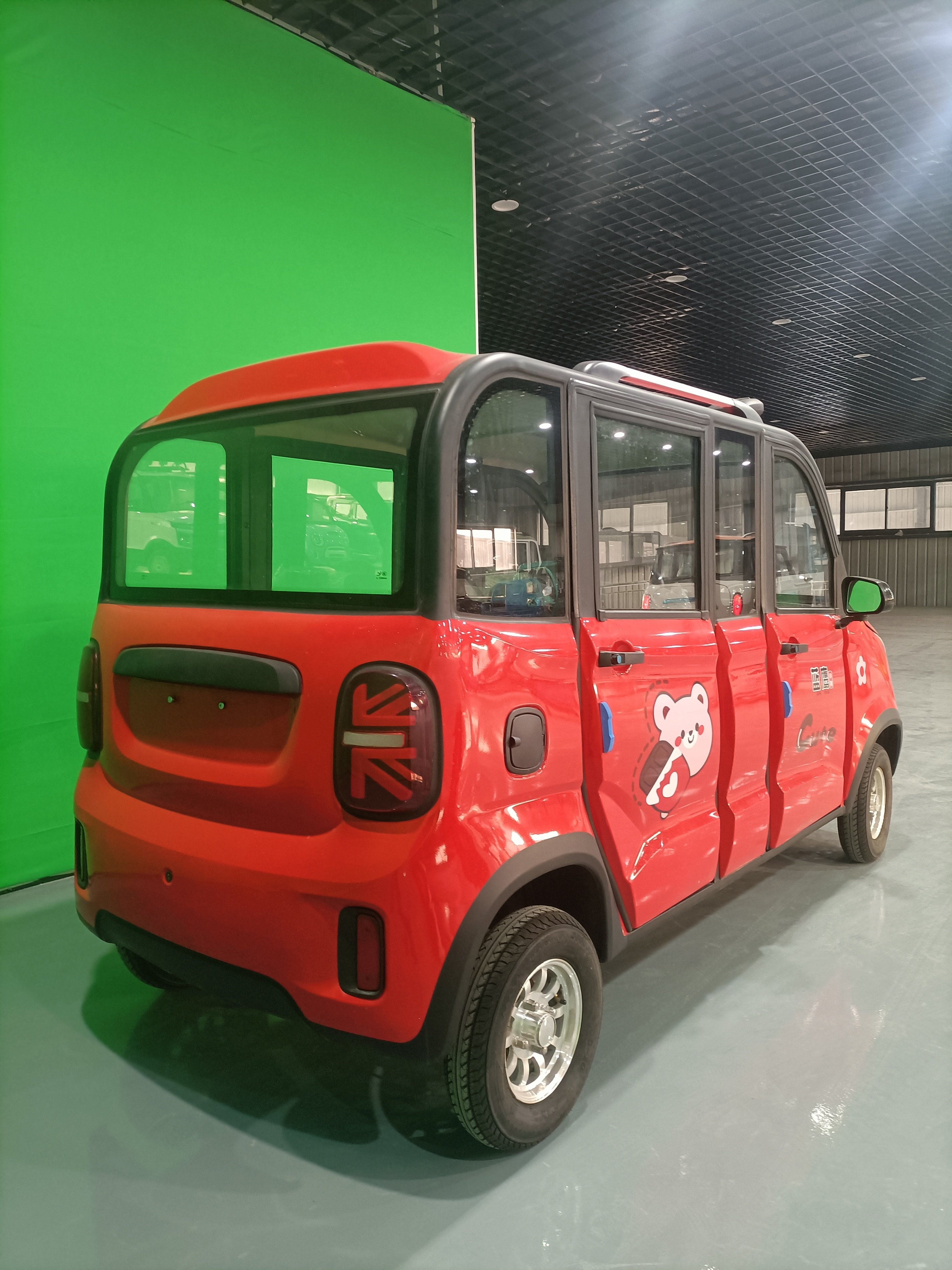 Factory-Sold Electric 9-Seater Mini Bus City Passenger Car and Tourism EV Van for Sale