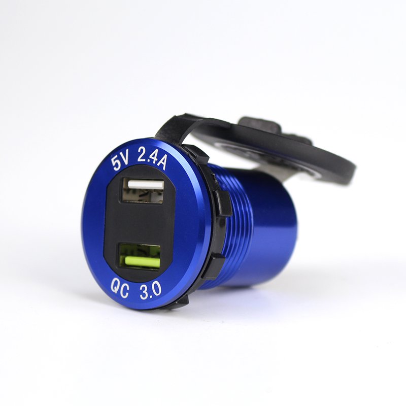 Bus Accessories 12V 24V Mobile Accessories USB 5V 2.4A QC3.0 Fast Charger for Bus