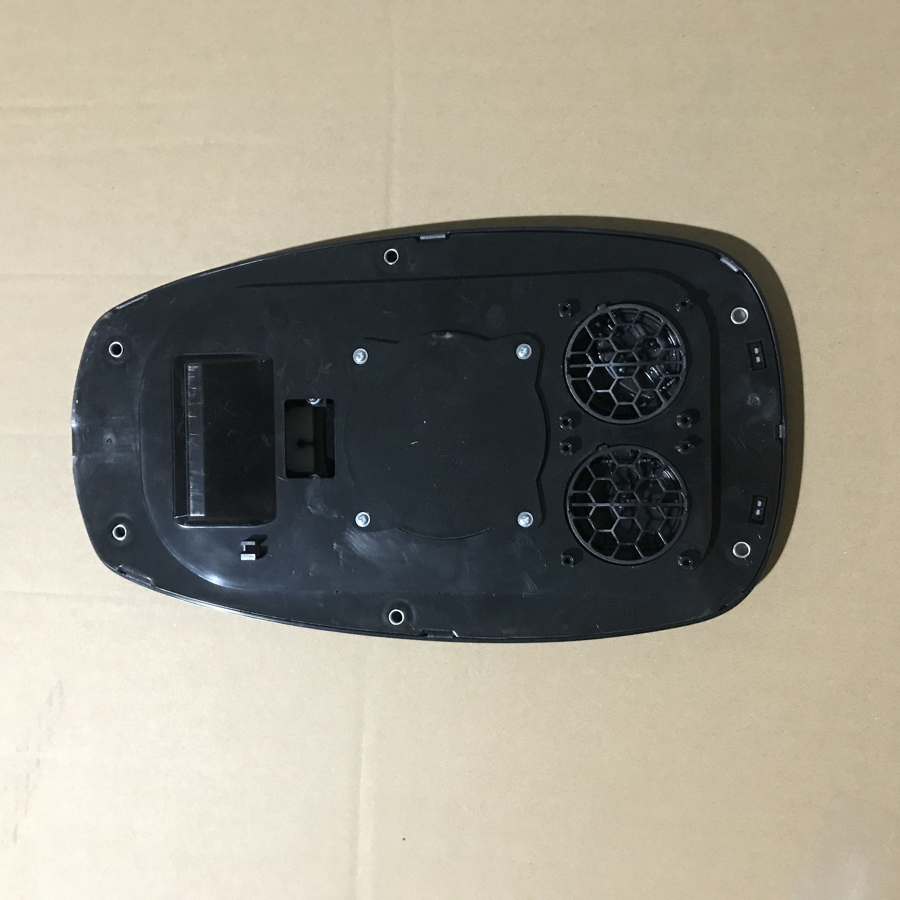 High Quality Auto Bus Body Parts Air Vent Wind Outlet Air Outlet 8111-02112Y for Bus Parts and Accessories