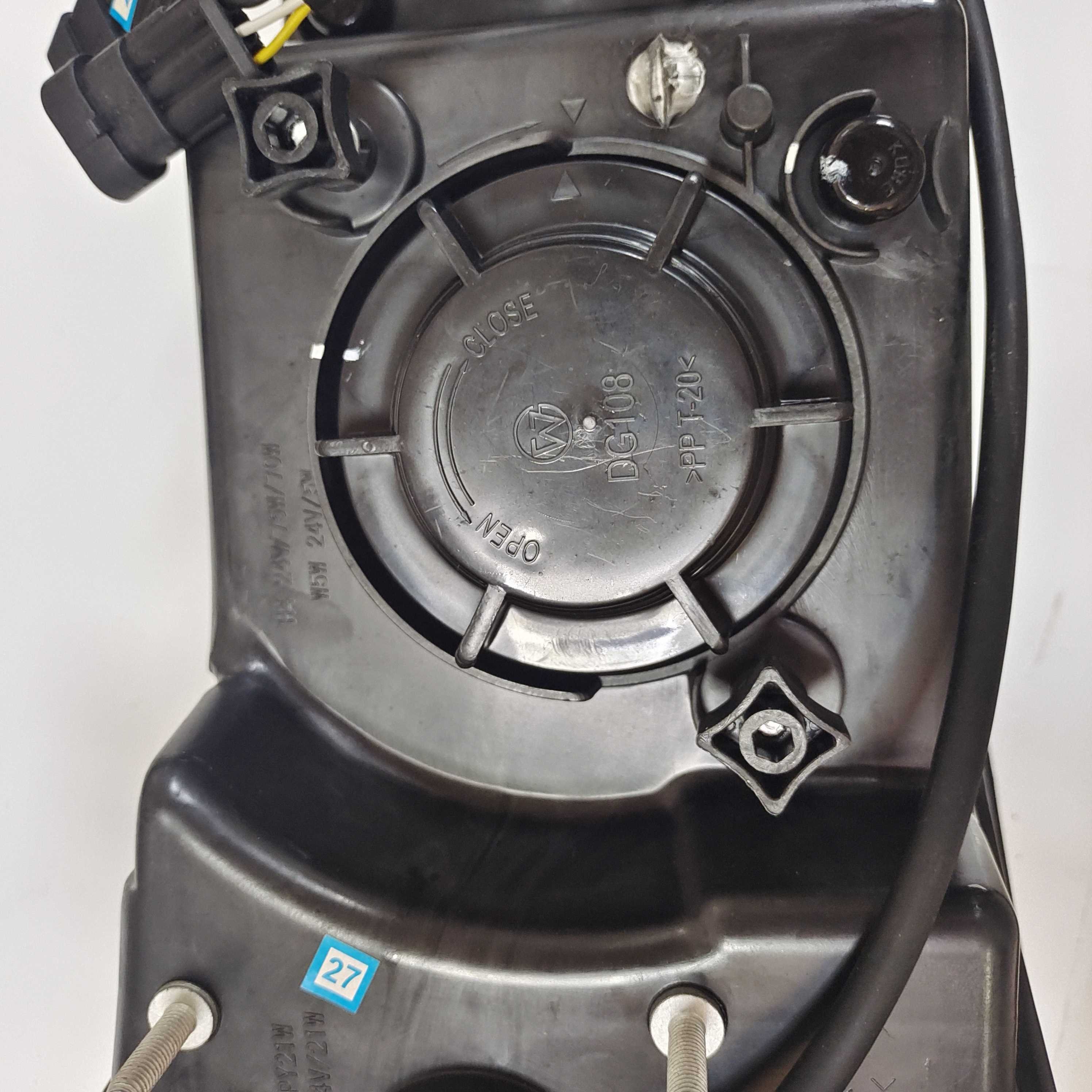 Oem King Long Headlight for Golden Dragon Bus Lamp Higer Bus Parts & Accessories Wholesale Bus Body Parts