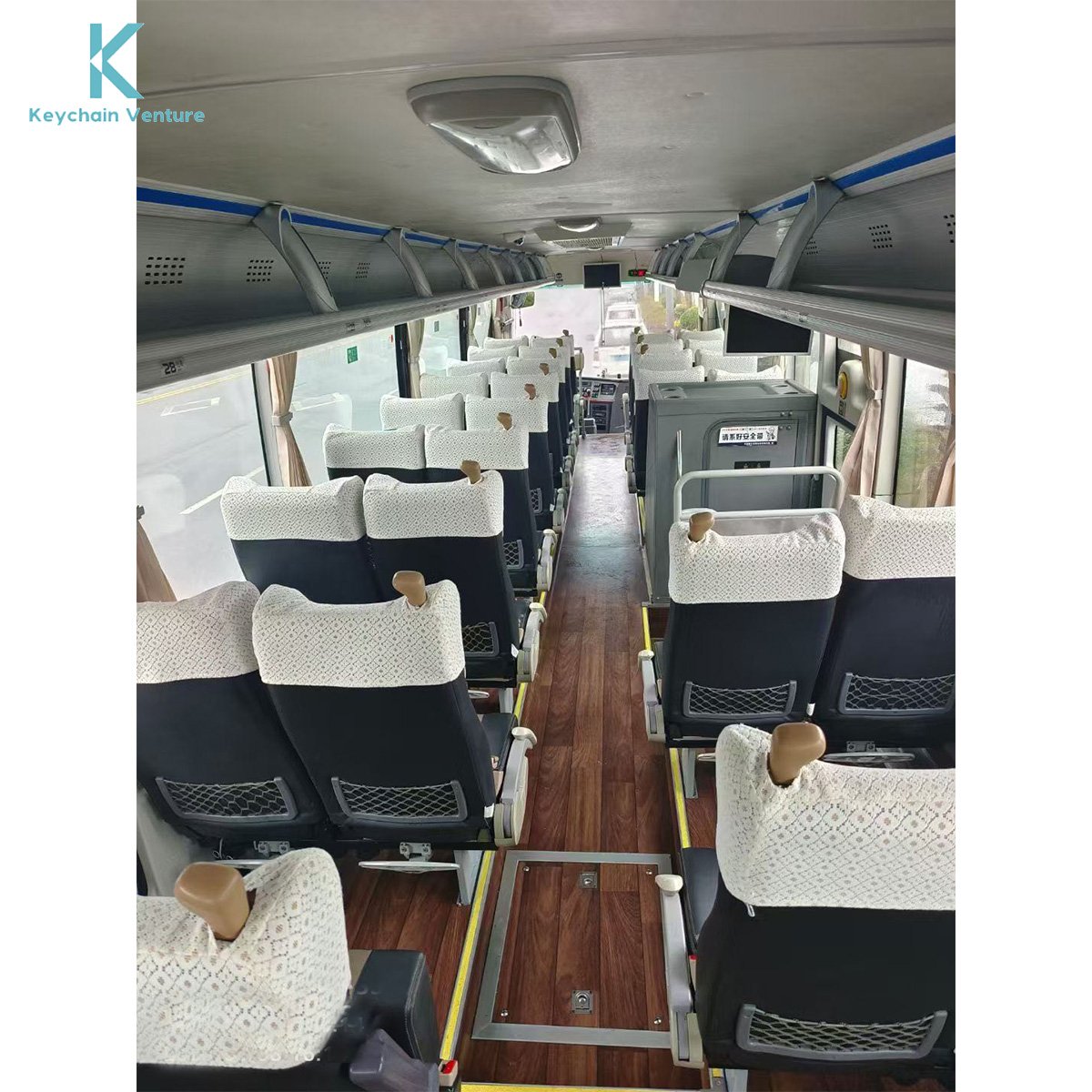 Used Yu Tong6119 Bus Price 39 Seater Luxury Passenger Buses and Second Hand Sightseeing Coaches