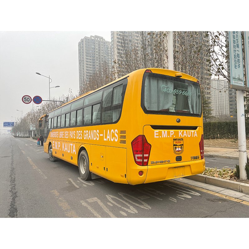 Yu Tong Back Engine with 60 Seater Used Buses School Bus in China