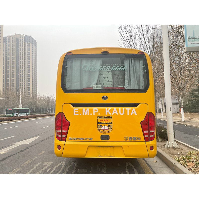 Yu Tong Back Engine with 60 Seater Used Buses School Bus in China