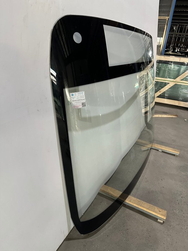 HIGER 6115 Factory Price Car Complete Car Front Windshield Down Bus Windshield Car Glass Window Accessories for HIGER6115 1540