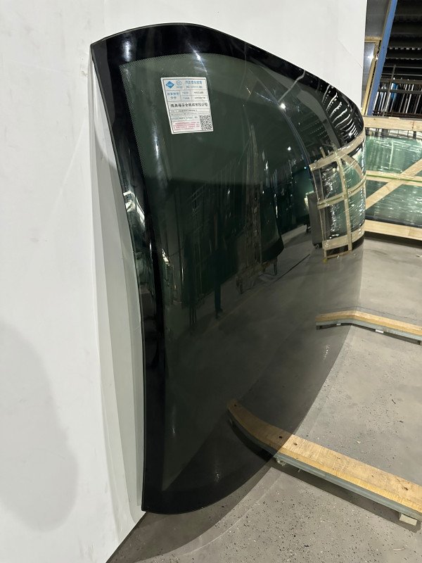 Factory Wholesaling Security Car Glass Front Auto Windshield for HIGER6125 1150