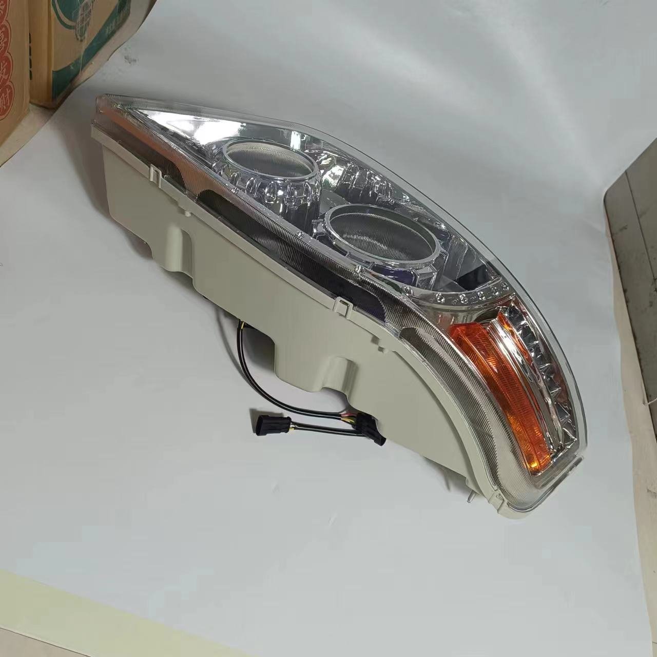 High Power H7 Bus LED Headlight & Fog Light Halogen Lamp Type Yellow Plastic Front Position for Yutong Bus ZK6127H New 24V