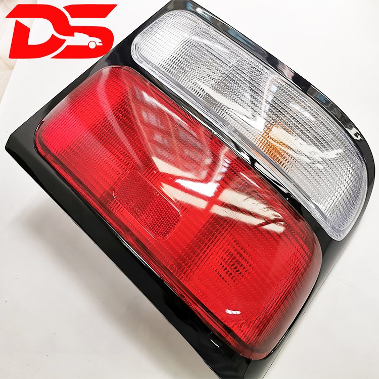 Good Quality To-yo-ta Led Tail Light 81551-36420 81561-36310 for Coa-ster HZB40 50 BB20 BB40 Signal Lights