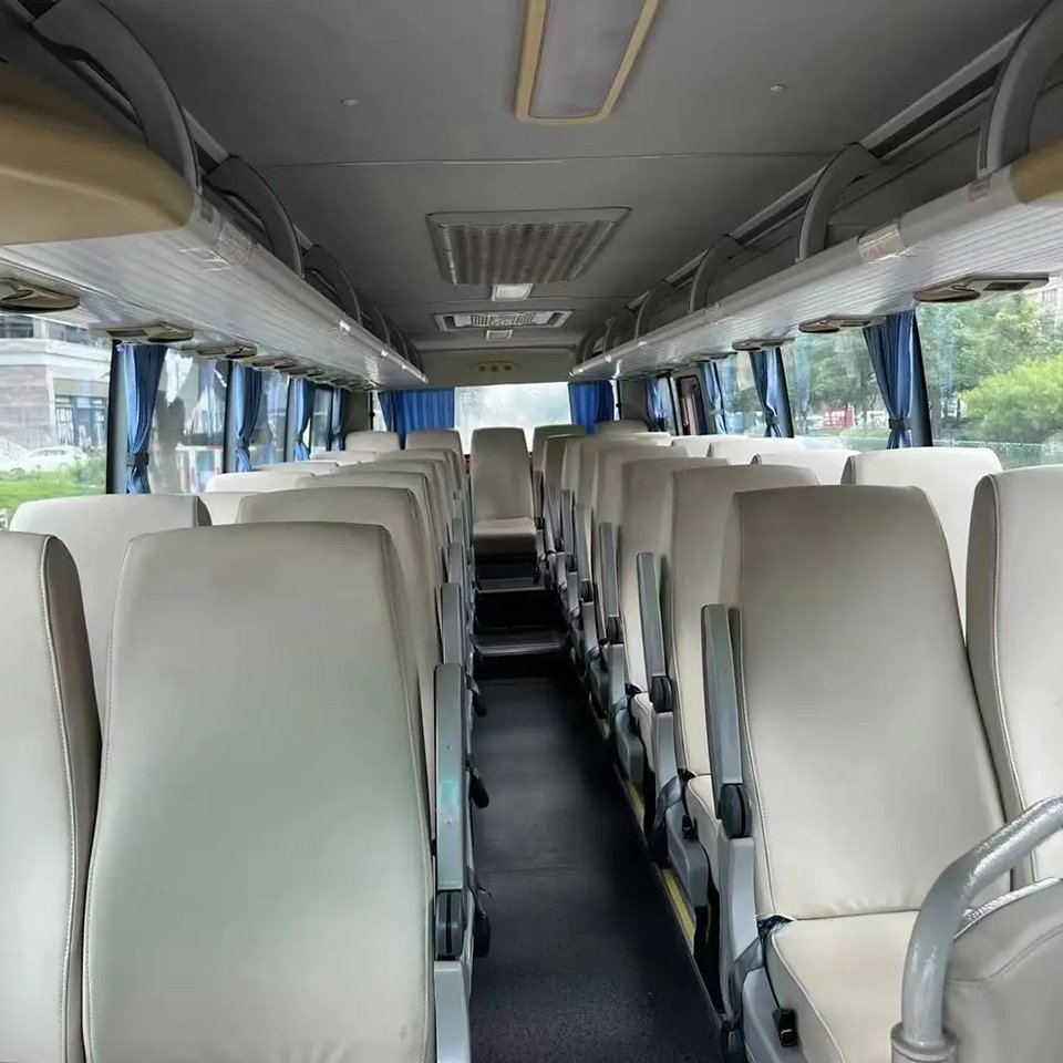 Golden Dragon 8.5m diesel Engine 37seats Euro 4 LHD Used Bus coach Bus