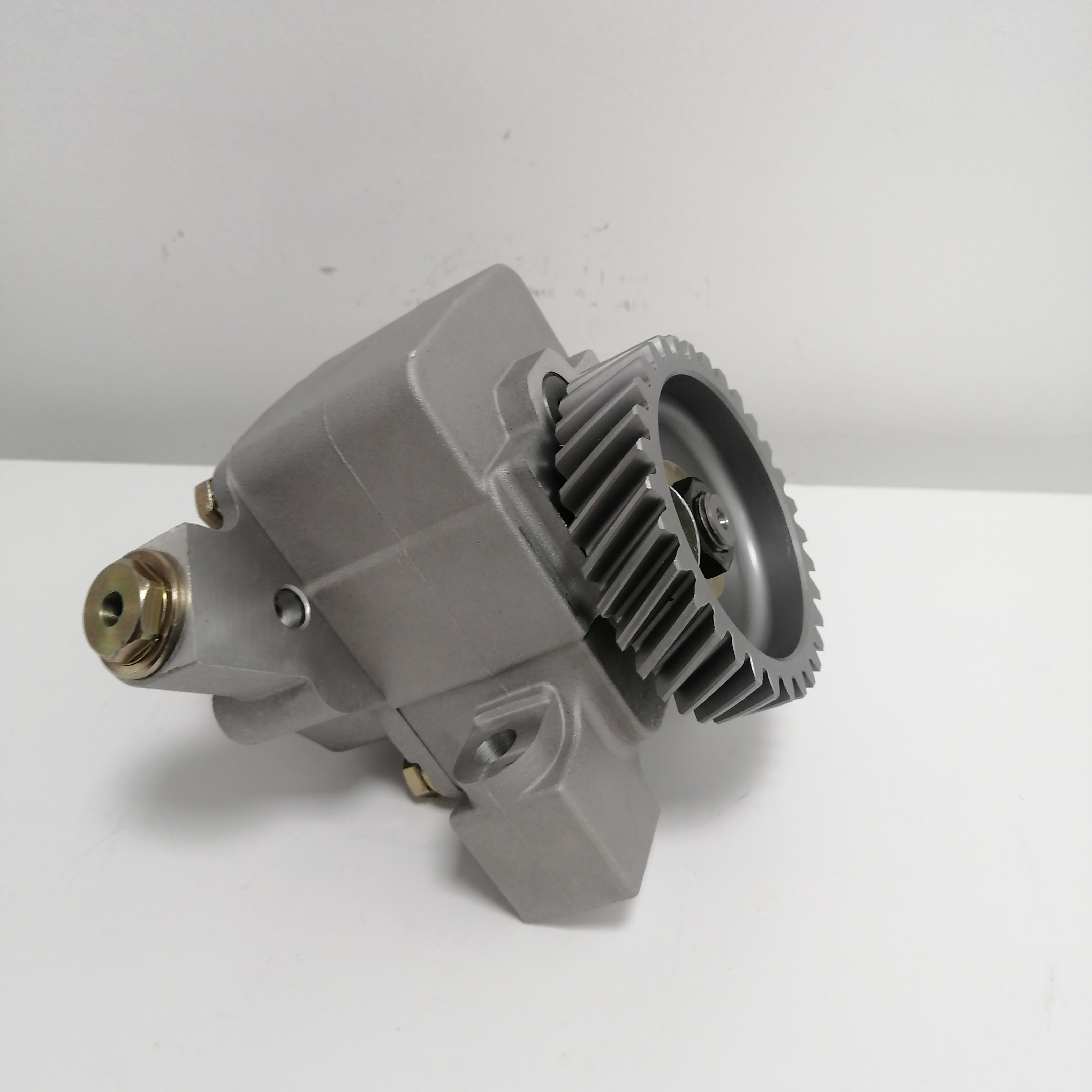 Big Quantity on Stock Daewoo Bus Parts De12 Engine 400915-00020 65.05100-6042 Oil Pump Assy for Doosan