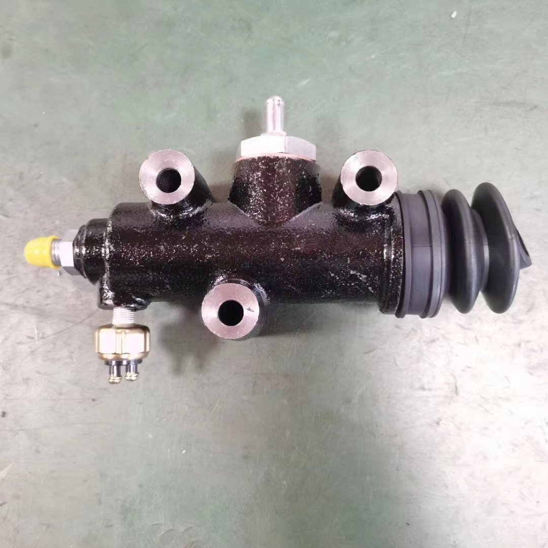 JL PARTEXP OEM 47500431 / 1-47500-431-0 / 1-47500431 Brake Master Cylinder for Isuzu TD50 Bus