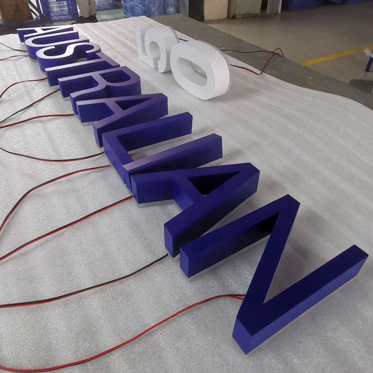 Outdoor Building Sign Waterproof 3D Signage Illuminated Channel Letters Custom Wall Large Led Letter Sign Letreiro Luminoso