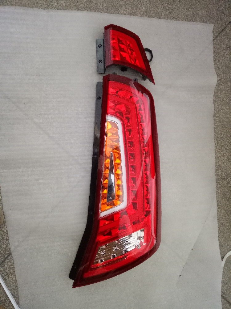 POPULAR Bus Rear Lamp Tail Light 705*328*120 HC-B-2469-5