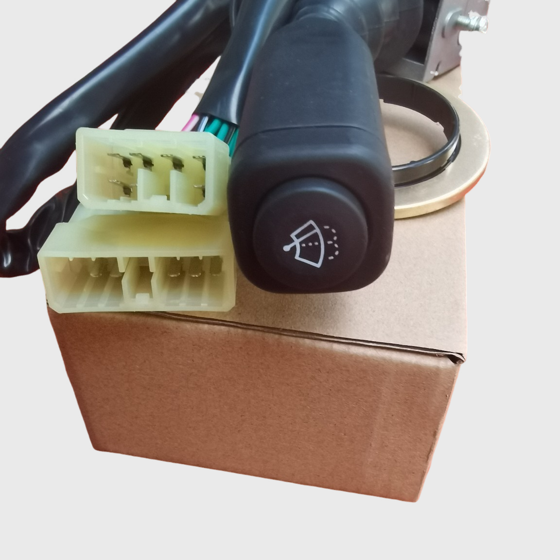 Yutongs Bus Parts Higer Golden Dragon Kinglong Bus Parts Steering Switch for Bus