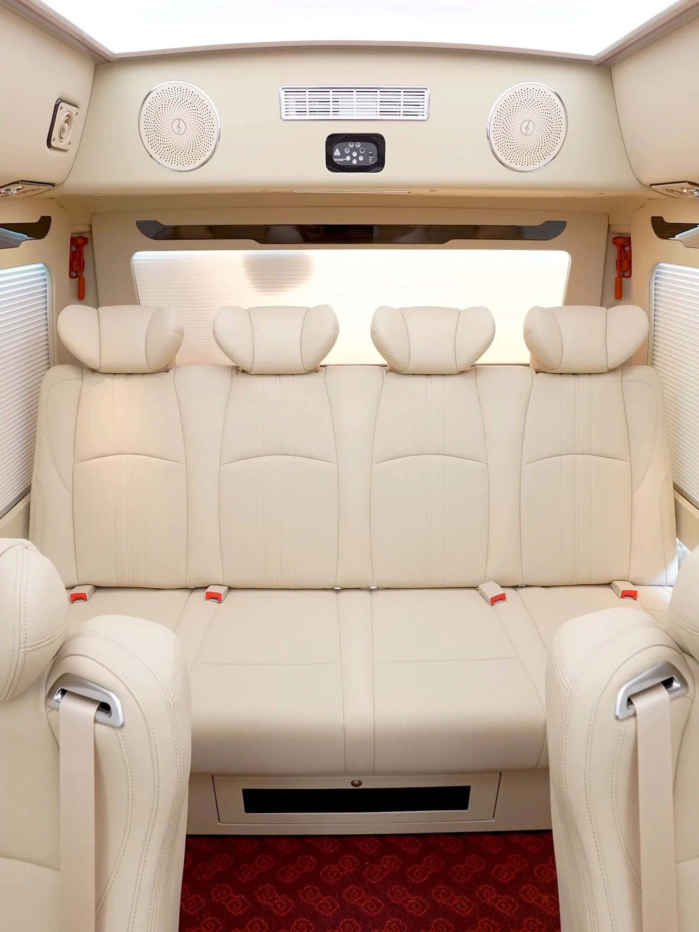 Best Selling Used 30-Seater Toyota Coaster Bus Manual Transmission Diesel Coaster for Sale