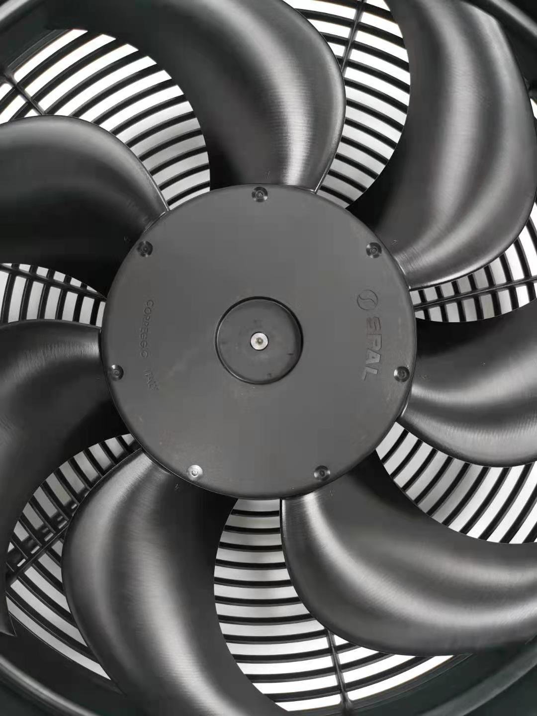 Original SPAL 16-Inch High Performance Brushed Axial Fans VA33-BP93/VLL-65A for Cooling and Heat Dissipation of Bus Water Tank
