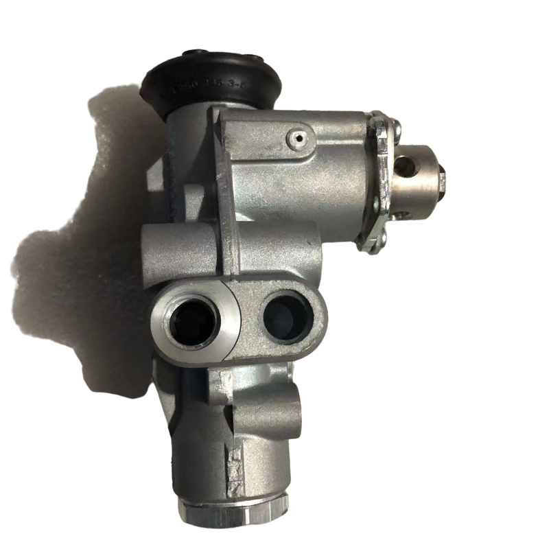 High Quality 3300 Leveling Valves for Bus Accessories New Condition Metal Height Control Valve Golden Dragon Zhongtong Model Bus