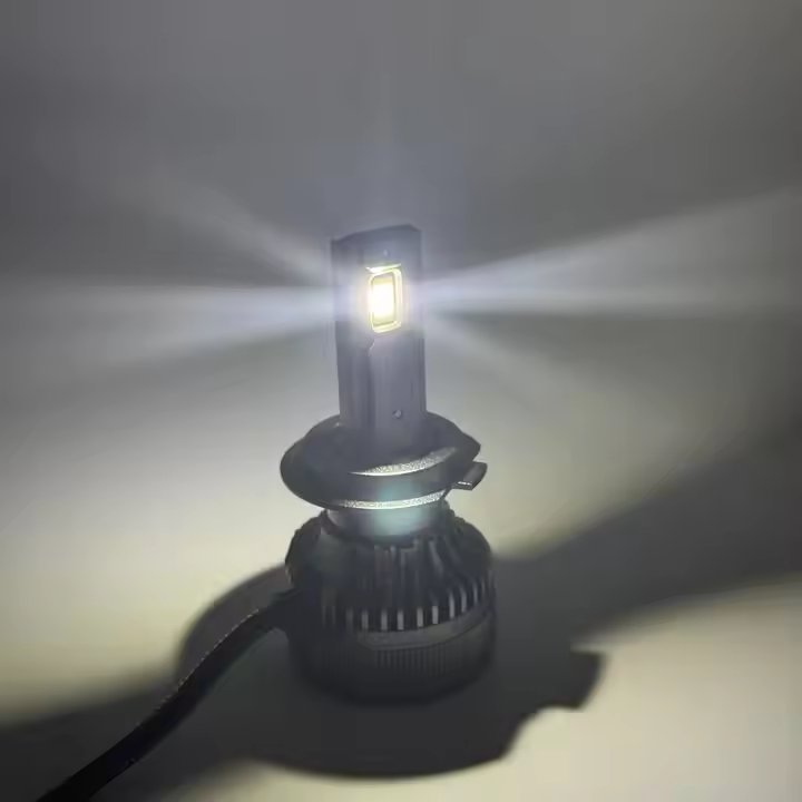 E10 High Power 260W Super Bright 2PCS H4 H7 Car Led Headlight Bulbs 9005 9006 H1 H3 H4 H11 Led Headlights