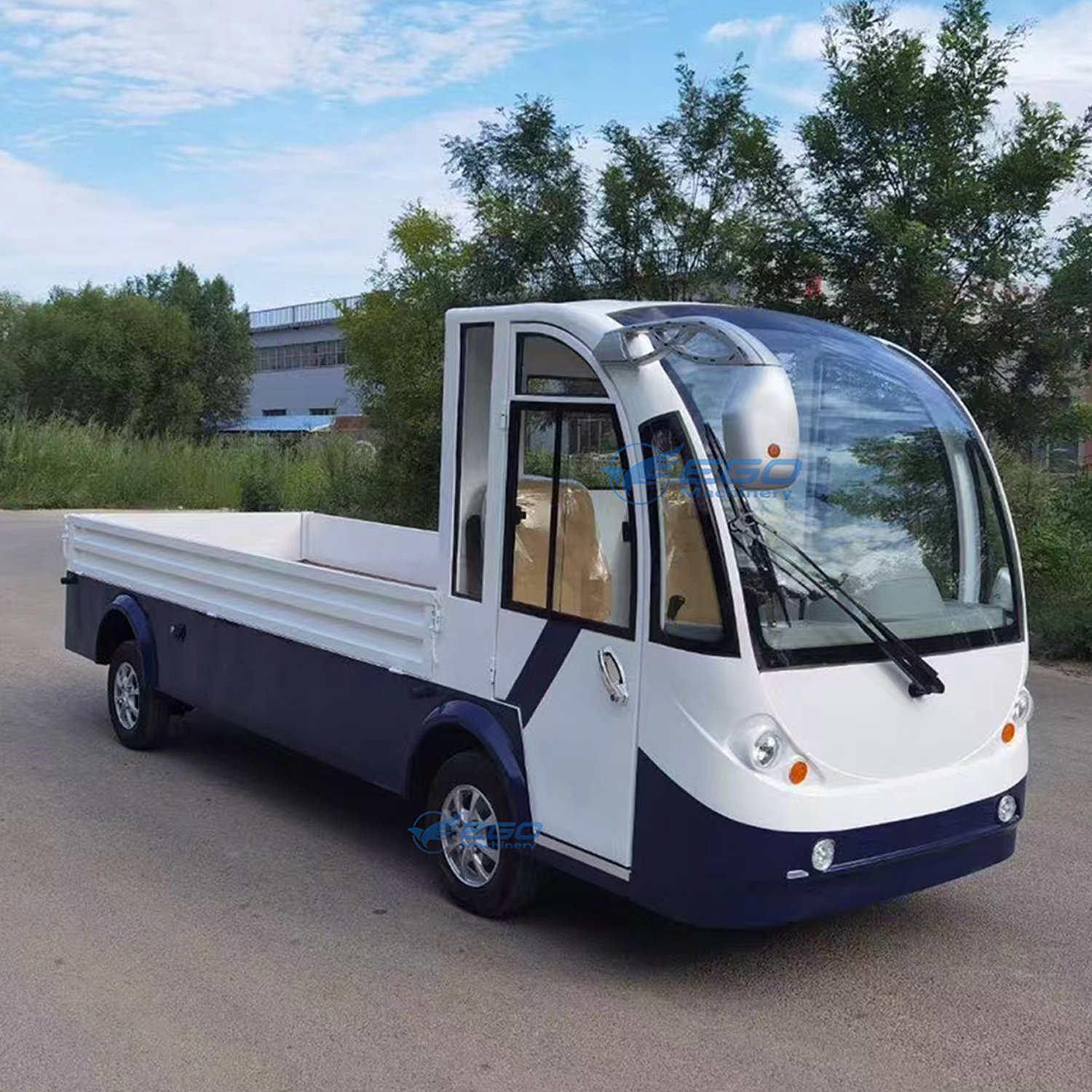 2024 New Utility Light Cargo Trucks EV Used Car 2 Ton 1 Ton Mini Cargo Truck Van Delivery Box 4x4 4x2 Vehicle Bus